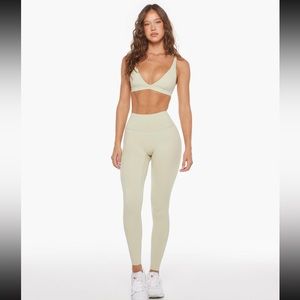 CSB x Isabelle Mathers Freedom Scrunch Leggings in Chai